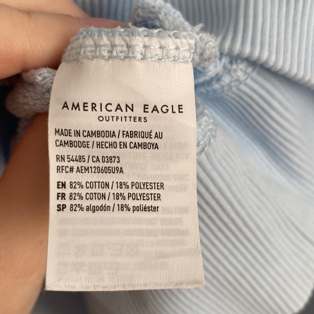 American Eagle 1/4 Snap Sweater - Picture 4 of 10